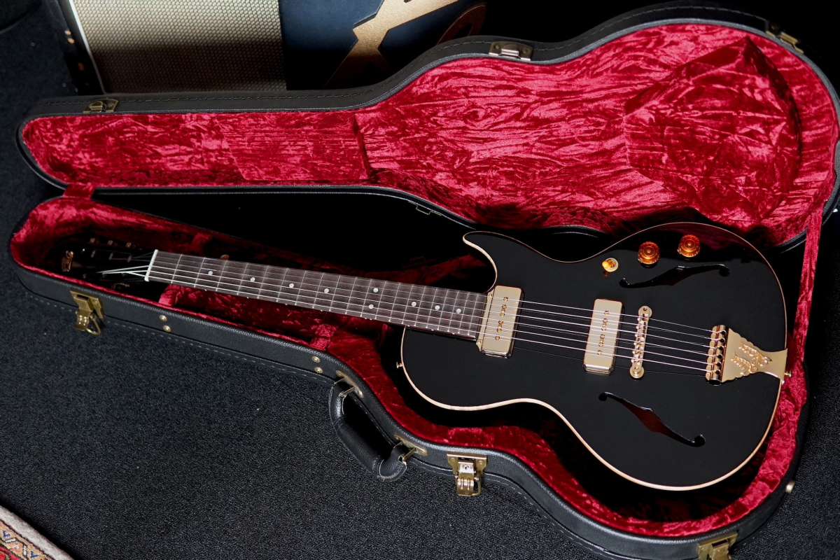 B&G Guitars Little Sister Crossroads Midnight Ocean P90 Cut w/ P90