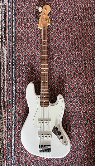 Fender® Player Series Jazz Bass - Upgraded with KLP PUs (on commission)
