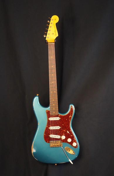 Fender® Custom Shop Stratocaster Relic ‘63 Ocean Turquoise