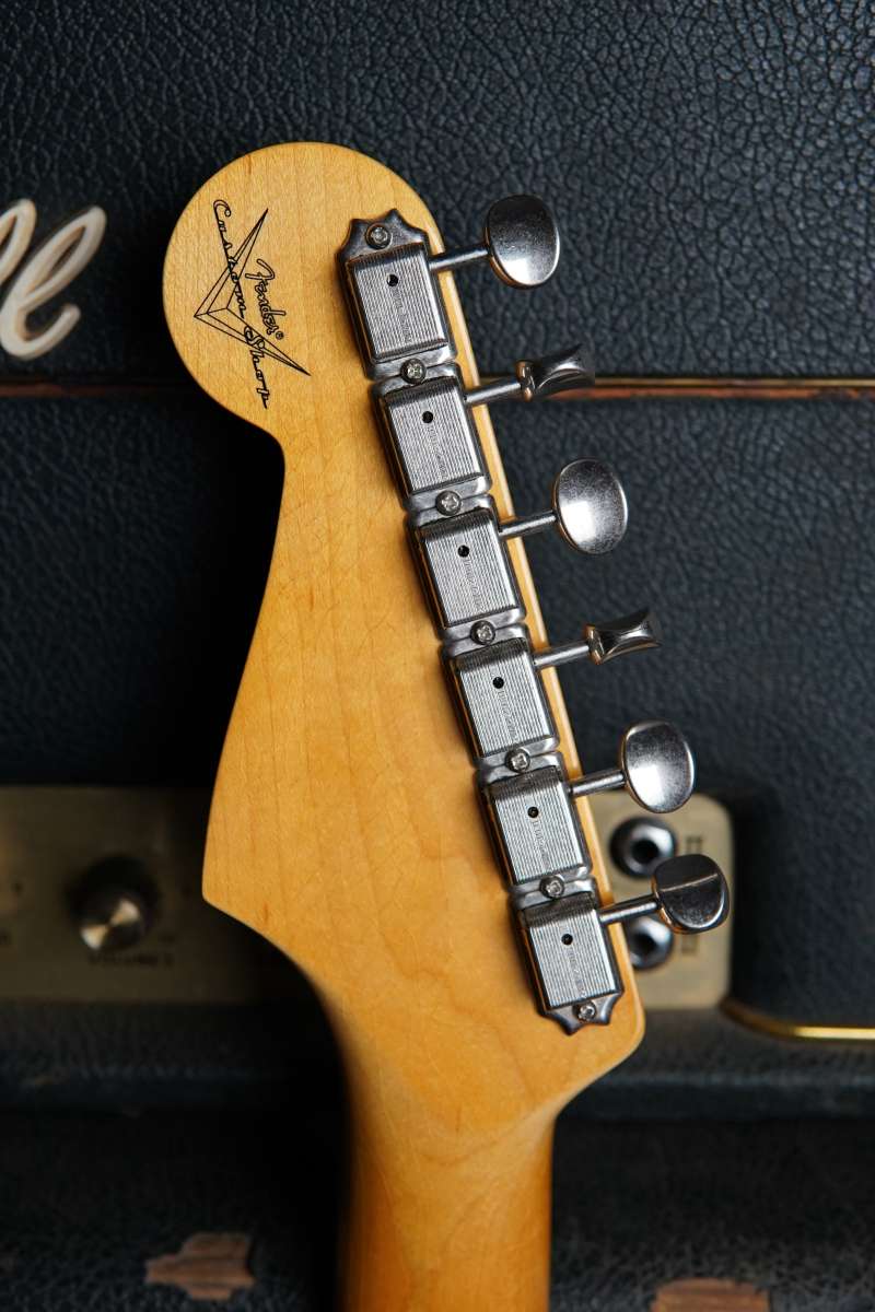 フェンダー Stratocaster Fender Stratocaster Pink Paisley 1988 – Chicago Music Exchange